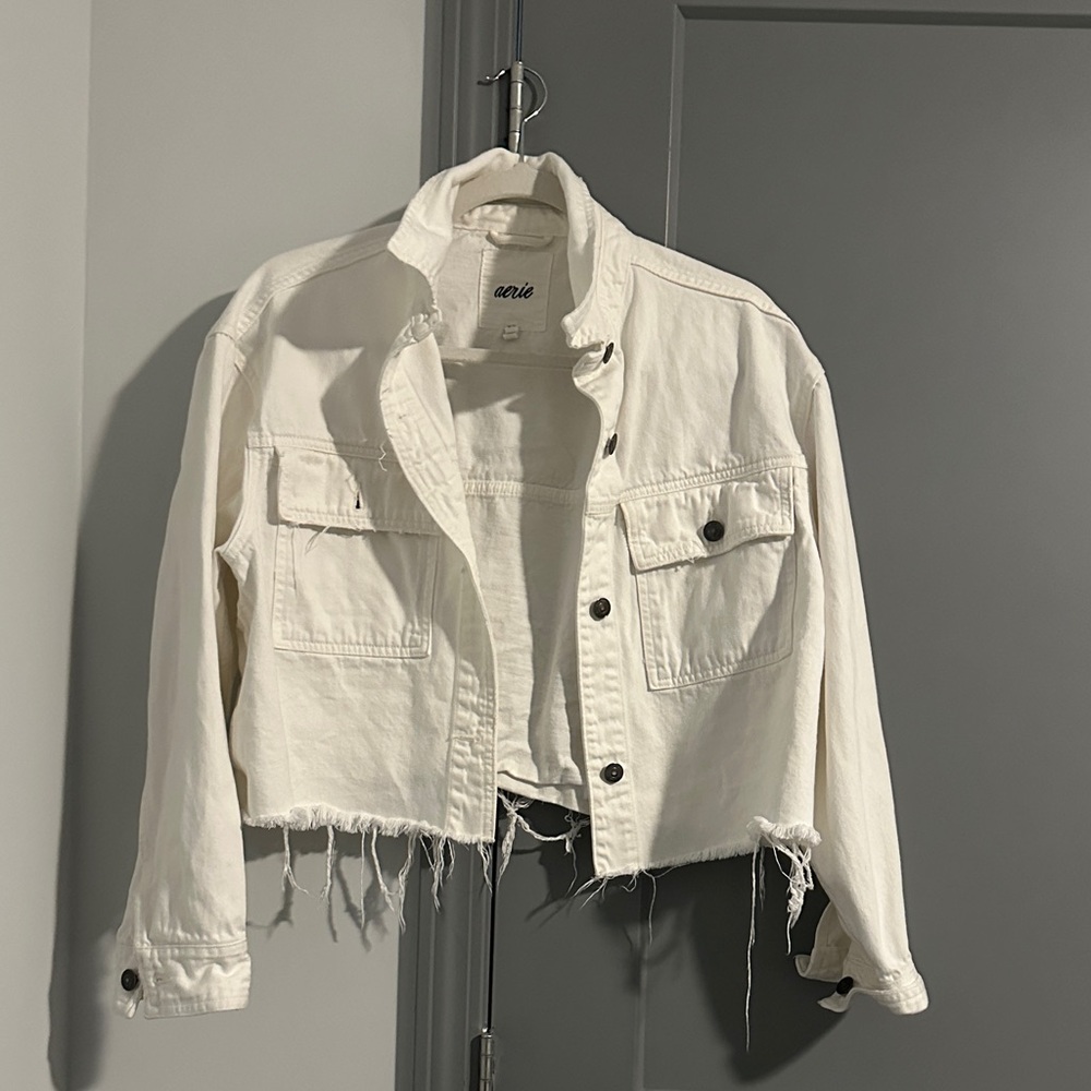 Aerie Women's Off-White Frayed Hem Jean Jacket